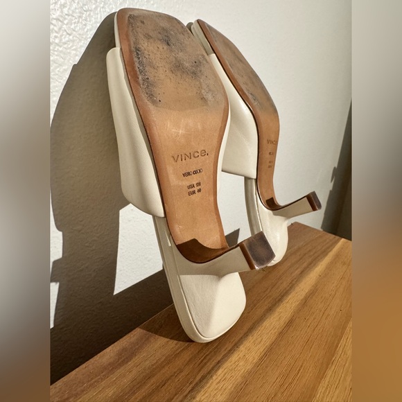 VINCE Ceil Leather Mule Sandals White Size 9 EU 40 Kitten Heel EUC - Picture 9 of 9
